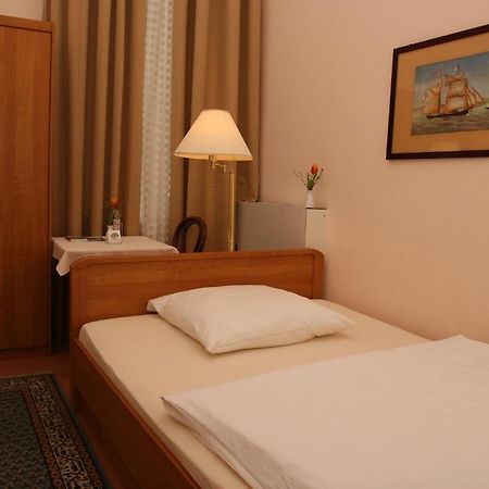 Hotel Pension Fasanenhaus Berlin Luaran gambar