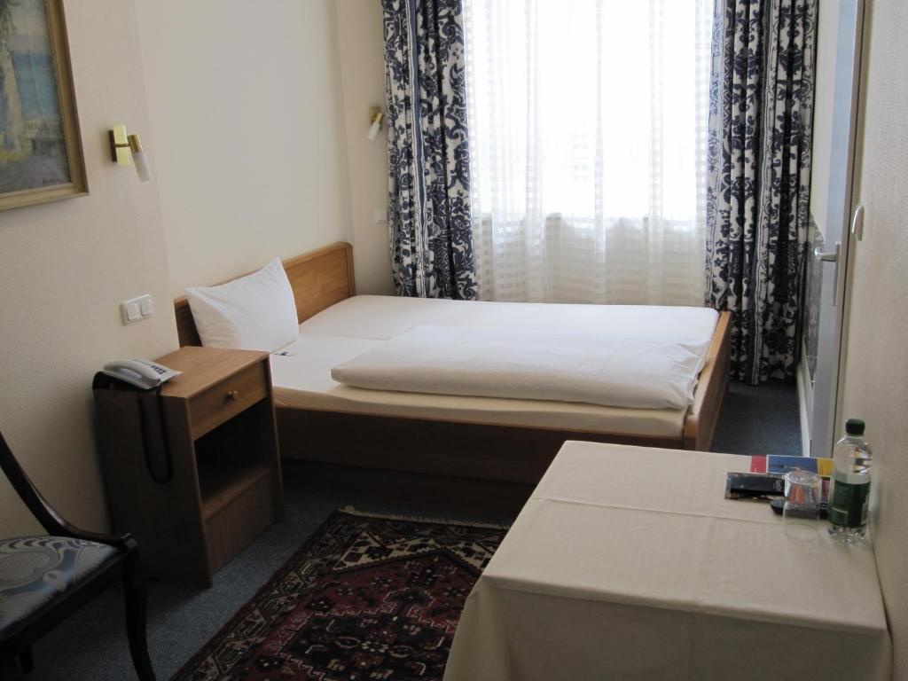 Hotel Pension Fasanenhaus Berlin Bilik gambar