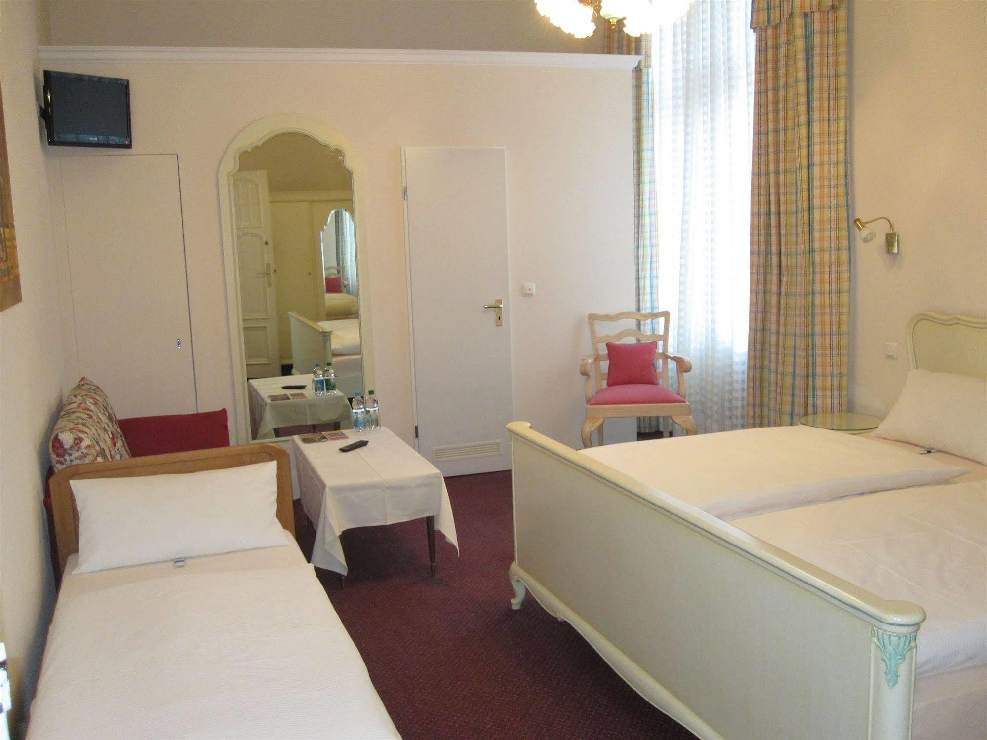Hotel Pension Fasanenhaus Berlin Luaran gambar