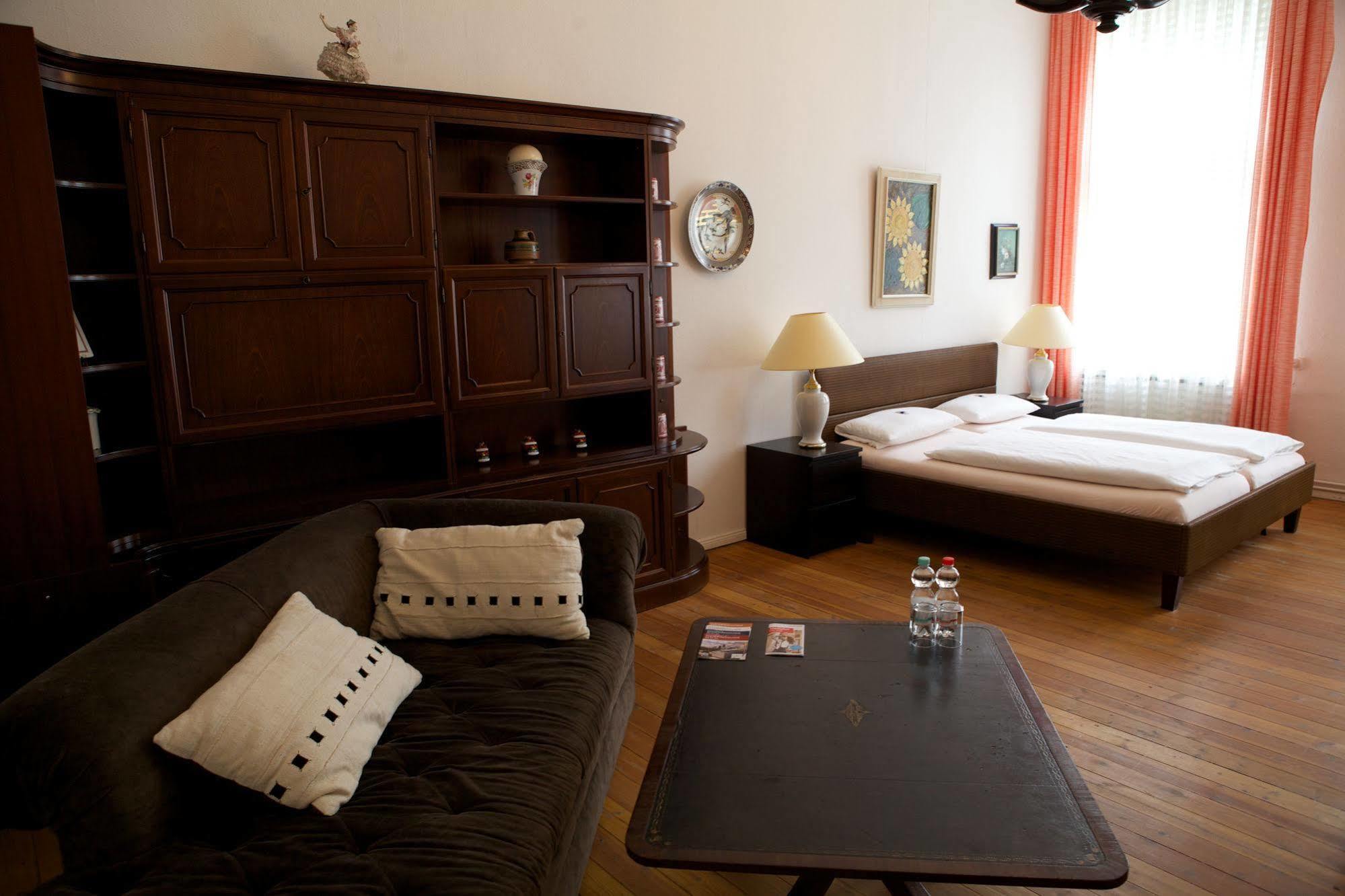 Hotel Pension Fasanenhaus Berlin Luaran gambar