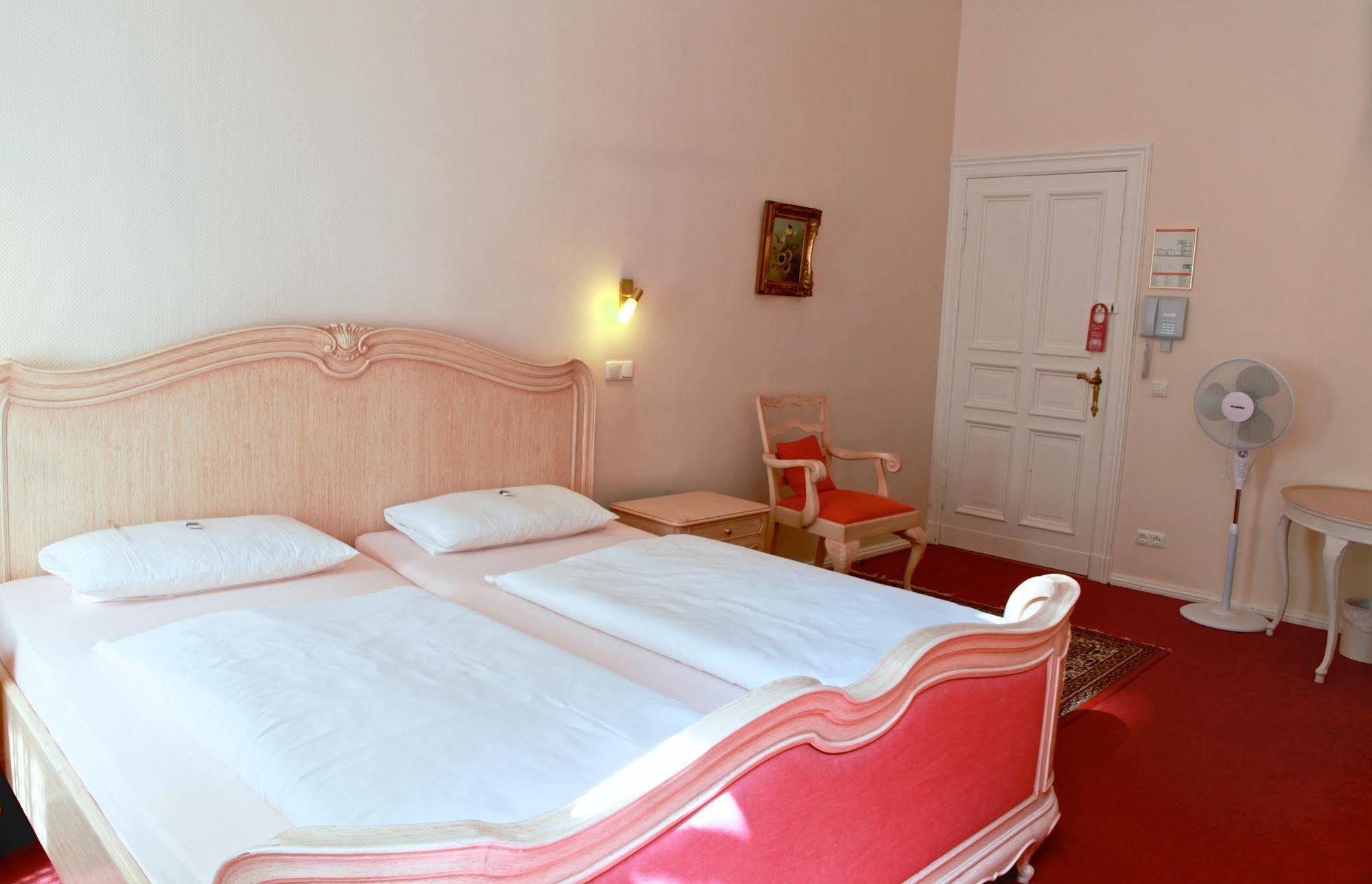 Hotel Pension Fasanenhaus Berlin Luaran gambar